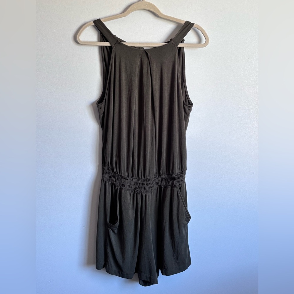 New York & Company Olive Green Sleeveless romper size Small